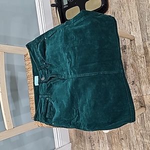 Market spruce green skirt
